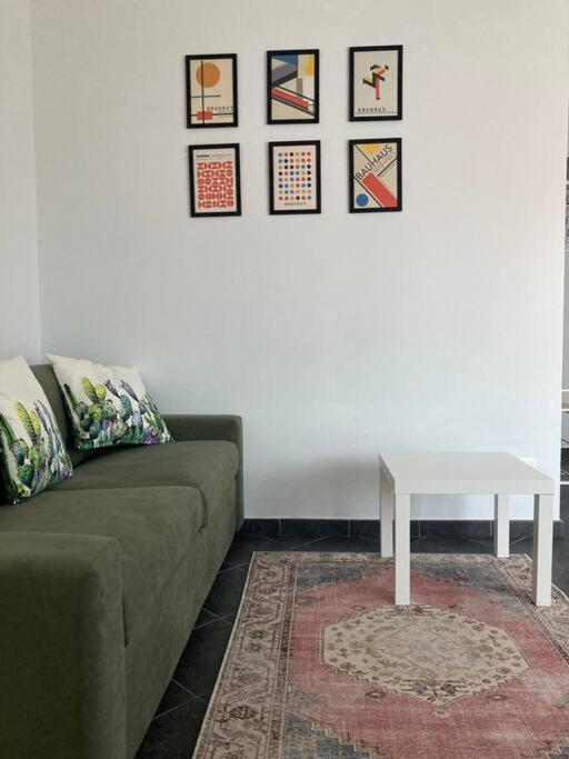 Appartamento Borgo Rane Alba  Exterior foto
