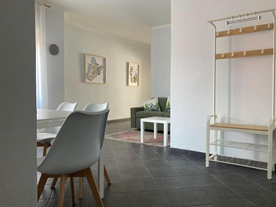 Appartamento Borgo Rane Alba  Exterior foto